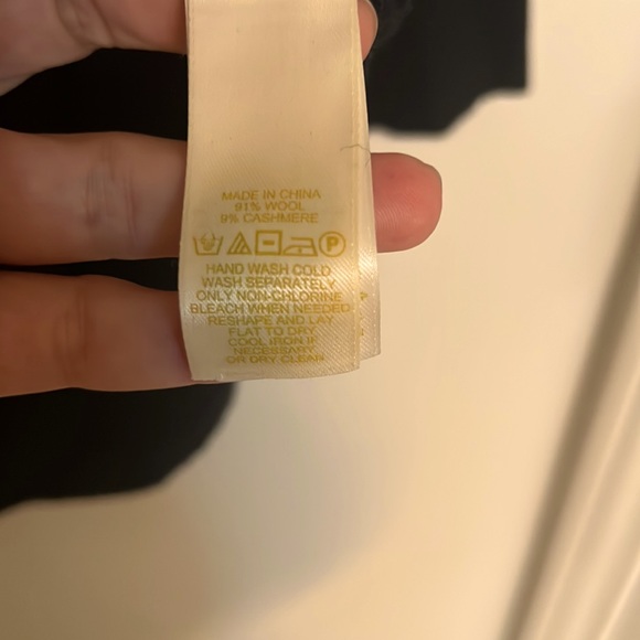 Kate Spade Quarter Length Sweater. BLACK - Picture 3 of 3